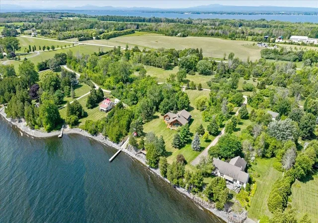 Photo 3 of Single family home for sale at 256 Rockledge Dr, North Hero, VT 05474 | MLS# 5103219 | Listing updated on 2026-09-02