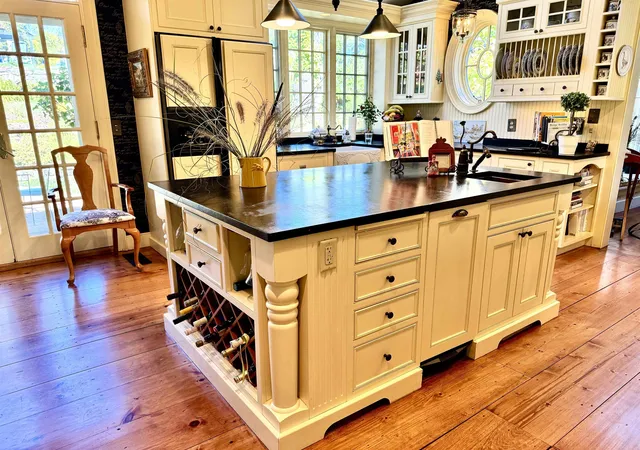 Photo 1 of Single family home for sale at 89 Chestnut Hl Rd, Amherst, NH 03031 | MLS# 5103223 | Listing updated on 2026-10-28