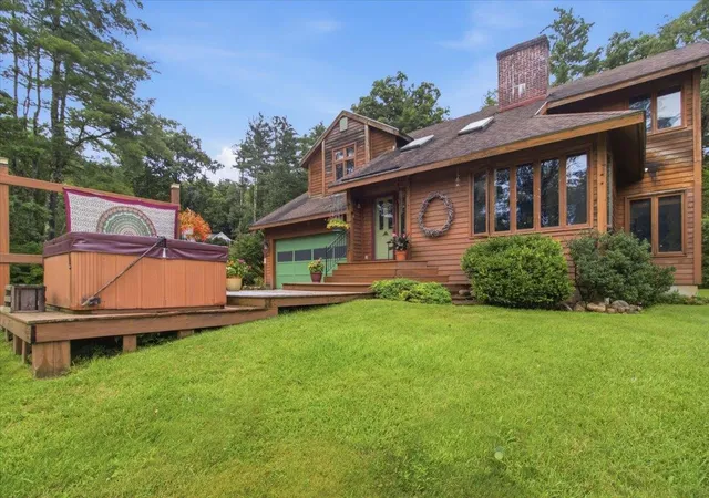Photo 1 of Single family home for sale at 134 Fox Hill Rd, Shaftsbury, VT 05262 | MLS# 5103439 | Listing updated on 2026-09-10