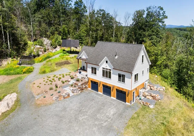 Photo 1 of Single family home for sale at 151 Rawson Rdg, Grantham, NH 03753 | MLS# 5103796 | Listing updated on 2026-09-04