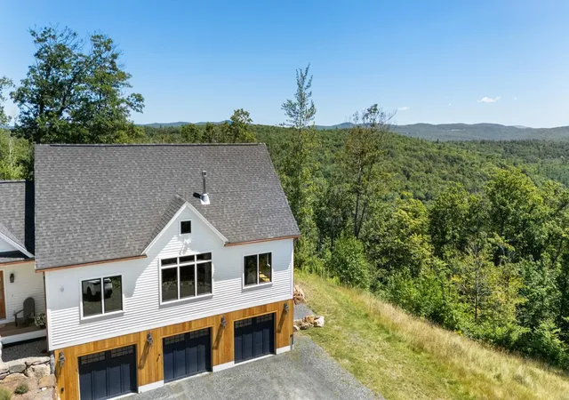 Photo 3 of Single family home for sale at 151 Rawson Rdg, Grantham, NH 03753 | MLS# 5103796 | Listing updated on 2026-09-04
