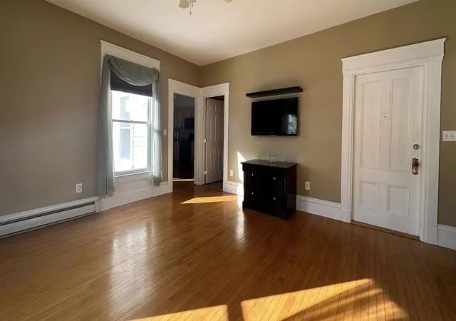 Photo 3 of Condo for sale at 313 Bridge St #3, Manchester, NH 03104 | MLS# 5103816 | Listing updated on 2026-09-12