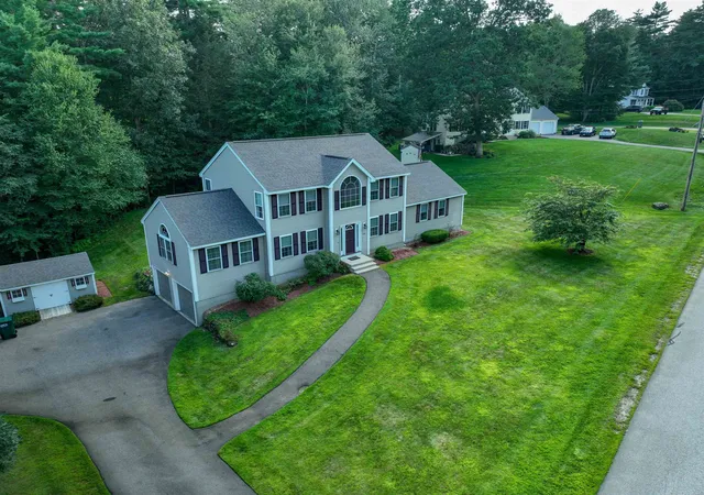 Photo 3 of Single family home for sale at 178 Annand Dr, Milford, NH 03055 | MLS# 5104131 | Listing updated on 2026-09-02
