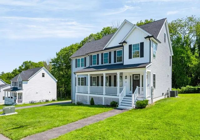 Photo 1 of Sale Pending at 9 Horizon Wy, Plaistow, NH 03865 | MLS# 5104179 | Listing updated on 2026-10-15