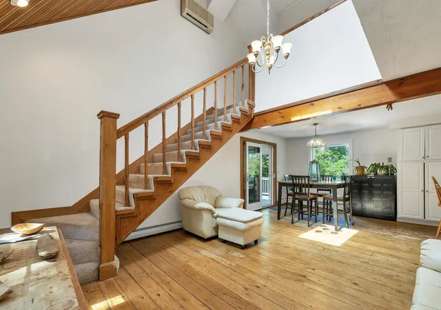 Photo 3 of Single family home for sale at 470 Banfield Rd, Portsmouth, NH 03801 | MLS# 5104484 | Listing updated on 2026-10-09
