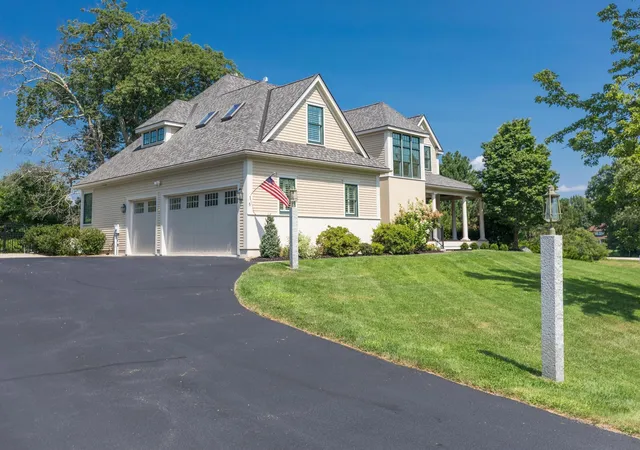 Photo 4 of Single family home for sale at 6 Marston Rd, Hampton Falls, NH 03844 | MLS# 5104488 | Listing updated on 2026-09-25