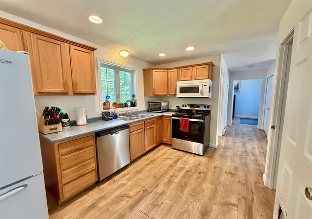 Photo 3 of Single family home for sale at 115 Onset Rd, Bennington, NH 03442 | MLS# 5104531 | Listing updated on 2026-10-11