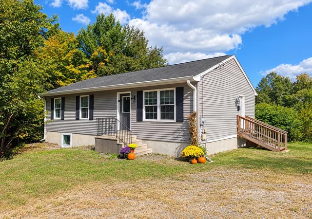Photo 1 of Single family home for sale at 169 Gilsum St, Keene, NH 03431 | MLS# 5104549 | Listing updated on 2026-10-14