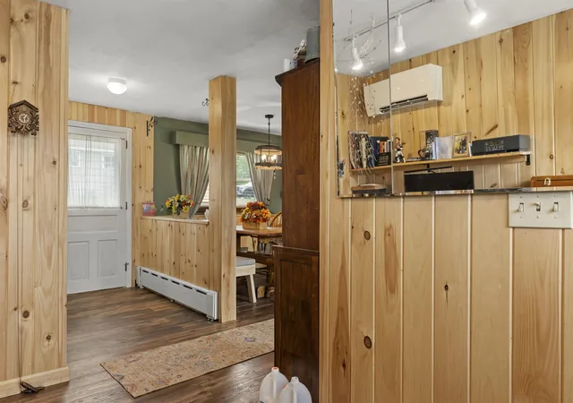 Photo 4 of Single family home for sale at 1310 Wellington Rd, Manchester, NH 03104 | MLS# 5104577 | Listing updated on 2026-09-16
