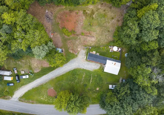 Photo 2 of Sale Pending at 1676 Old River Rd, White River Junction, VT 05001 | MLS# 5104619 | Listing updated on 2026-09-08
