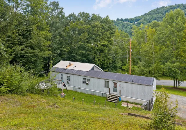 Photo 3 of Sale Pending at 1676 Old River Rd, White River Junction, VT 05001 | MLS# 5104619 | Listing updated on 2026-09-08