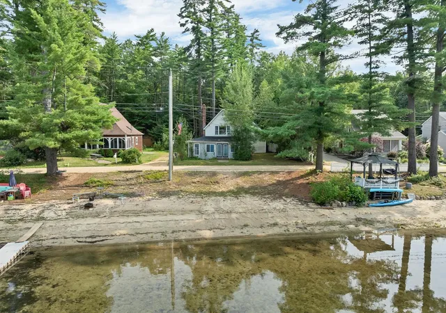 Photo 1 of Single family home for sale at 105 Gardners Grove Rd, Belmont, NH 03220 | MLS# 5104777 | Listing updated on 2026-10-12