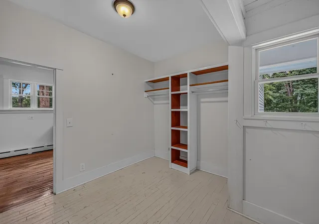 Photo 3 of Single family home for sale at 181 Maple St, Littleton, NH 03561 | MLS# 5104914 | Listing updated on 2026-10-07