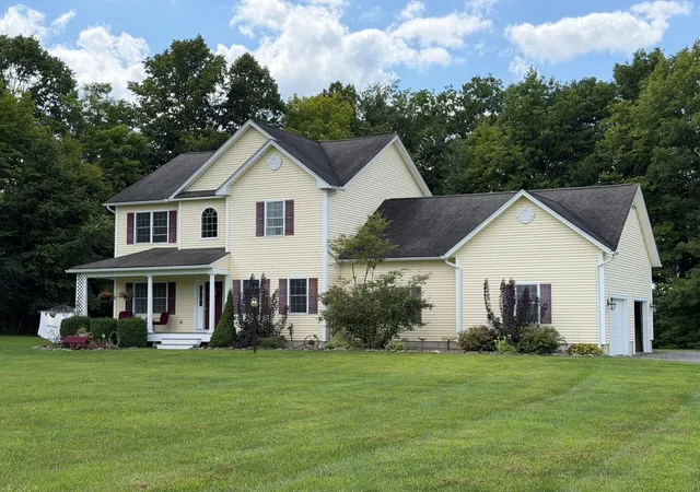 Photo 2 of Sale Pending at 506 Hickory Pl, Hinesburg, VT 05461 | MLS# 5105037 | Listing updated on 2026-09-14