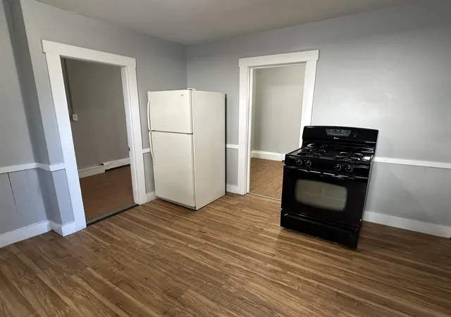 Photo 3 of Multi family home for sale at 305 309 Cedar St, Manchester, NH 03103 | MLS# 5105141 | Listing updated on 2026-09-03