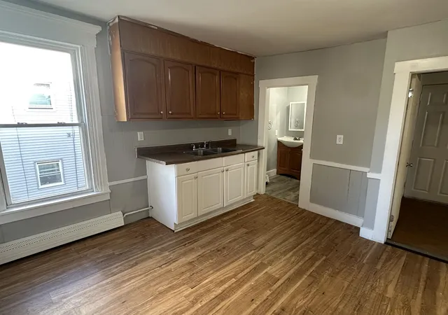 Photo 4 of Multi family home for sale at 305-309 Cedar St, Manchester, NH 03103 | MLS# 5105141 | Listing updated on 2026-10-27