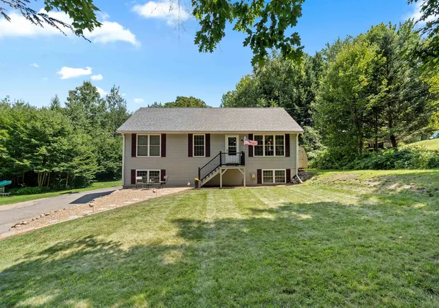 Photo 1 of Sale Pending at 7 Dalton Dr, Center Barnstead, NH 03218 | MLS# 5105444 | Listing updated on 2026-10-15