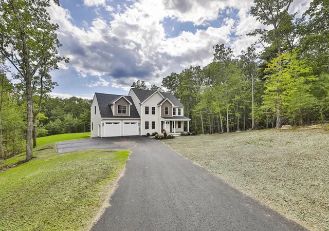 Photo 2 of Single family home for sale at 59 Countryside Dr, Brookline, NH 03033 | MLS# 5105501 | Listing updated on 2026-09-05