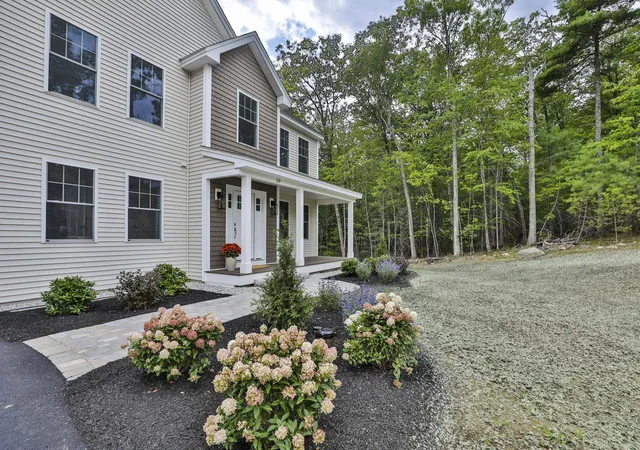 Photo 3 of Single family home for sale at 59 Countryside Dr, Brookline, NH 03033 | MLS# 5105501 | Listing updated on 2026-09-05
