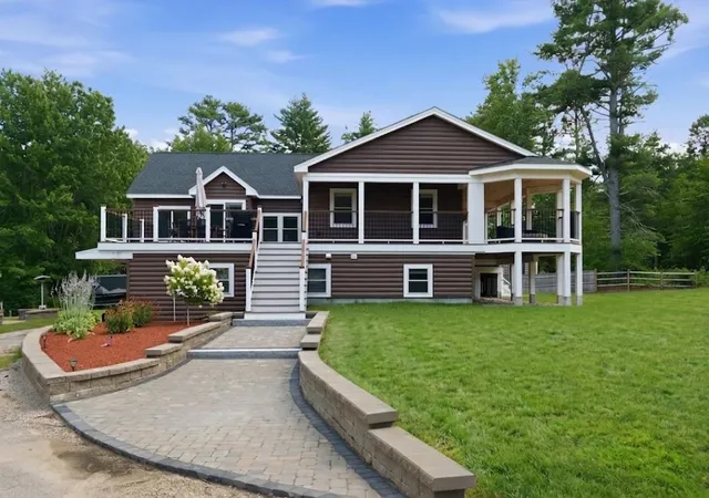 Photo 4 of Single family home for sale at 32 Leavitt Rd, Center Ossipee, NH 03814 | MLS# 5105579 | Listing updated on 2026-10-01