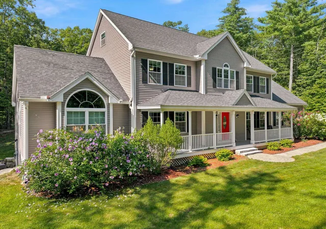Photo 1 of Single family home for sale at 3 Wadsworth Dr, Brookline, NH 03033 | MLS# 5105595 | Listing updated on 2026-09-10
