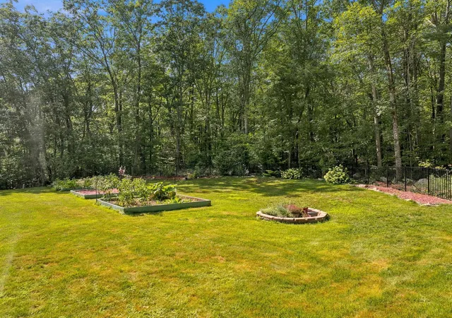 Photo 55 of Single family home for sale at 3 Wadsworth Dr, Brookline, NH 03033 | MLS# 5105595 | Listing updated on 2026-09-10