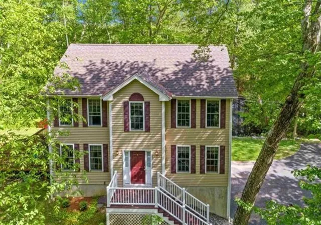 Single family home for sale at 14 Holton Cir, Londonderry, NH 03053 | MLS# 5105648