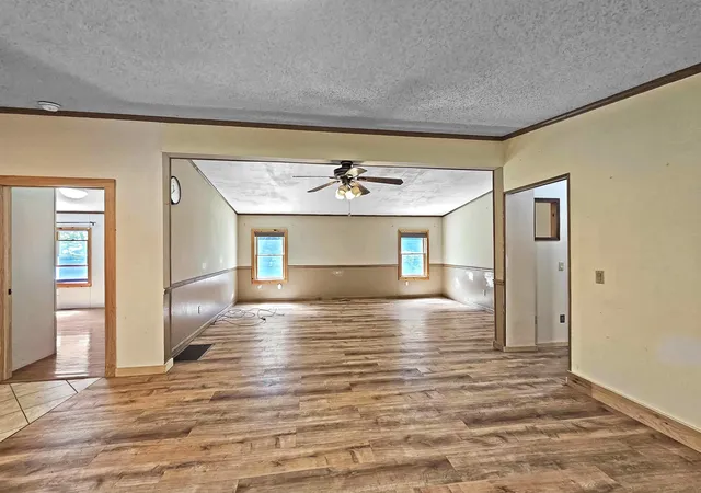 Photo 3 of Single family home for sale at 10 Burt Hl Rd, Winchester, NH 03470 | MLS# 5105670 | Listing updated on 2026-10-22