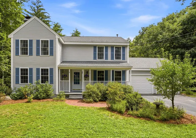 Photo 1 of Single family home for sale at 7 Westview Rd, Brookline, NH 03033 | MLS# 5105699 | Listing updated on 2026-10-18