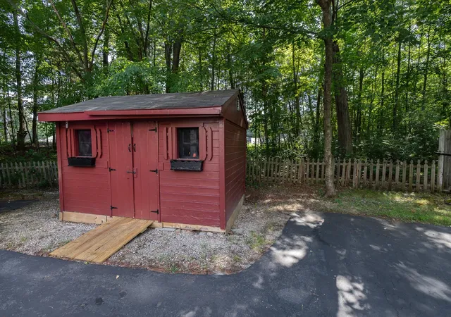 Photo 4 of Sale Pending at 12 Applewood Ln, Salem, NH 03079 | MLS# 5105722 | Listing updated on 2026-09-11