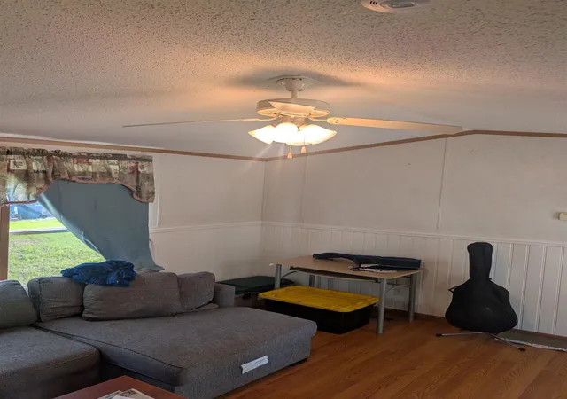 Photo 3 of Manufactured home for sale at 69 Manchester St #13, Concord, NH 03301 | MLS# 5105833 | Listing updated on 2026-10-03