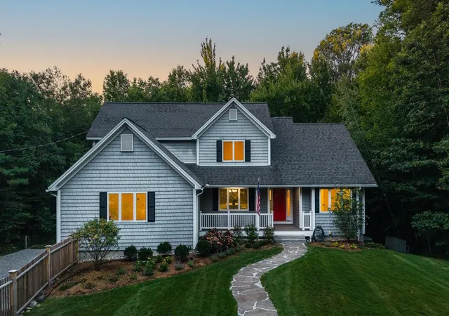 Photo 3 of Single family home for sale at 15 Grappone Rd, Moultonborough, NH 03254 | MLS# 5105862 | Listing updated on 2026-09-14