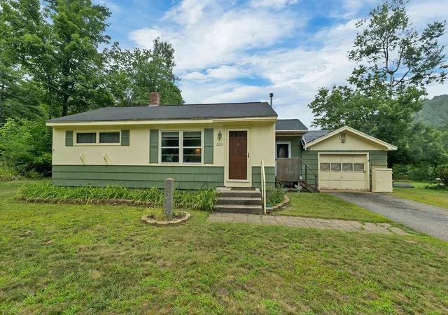 Photo 3 of Single family home for sale at 2031 Eaton Rd, Center Conway, NH 03813 | MLS# 5105988 | Listing updated on 2026-09-08