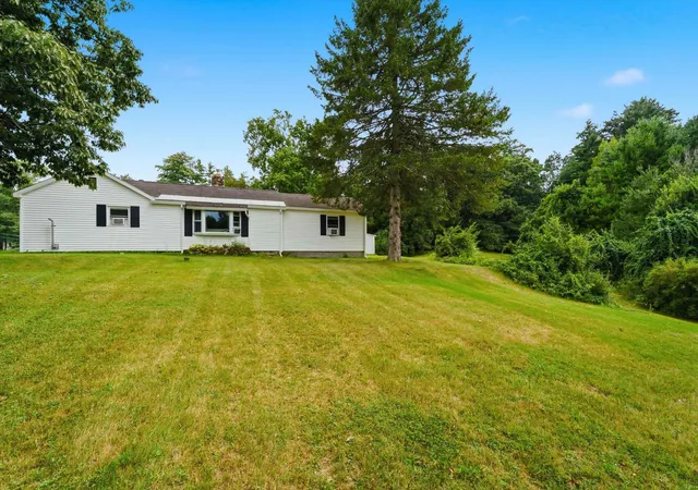 Photo 2 of Single family home for sale at 33 Beacon Hill Rd, Derry, NH 03038 | MLS# 5106156 | Listing updated on 2026-10-17