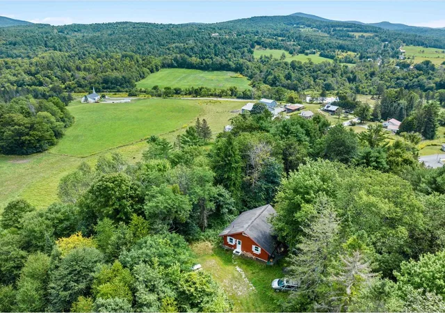Single family home for sale at 280 Bunker Hill Cir, Marshfield, VT 05667 | MLS# 5106160