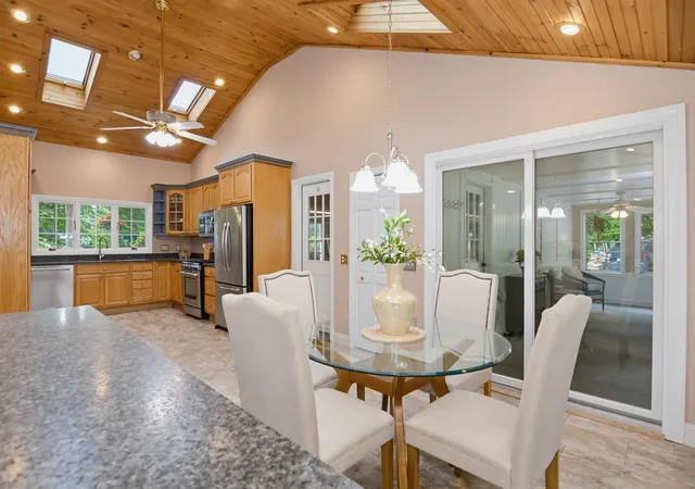 Photo 3 of Single family home for sale at 17 Olde English Rd, Bedford, NH 03110 | MLS# 5106174 | Listing updated on 2026-09-14