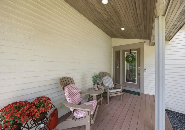 Photo 4 of Single family home for sale at 398 Morrill St, Gilford, NH 03249 | MLS# 5106439 | Listing updated on 2026-09-04