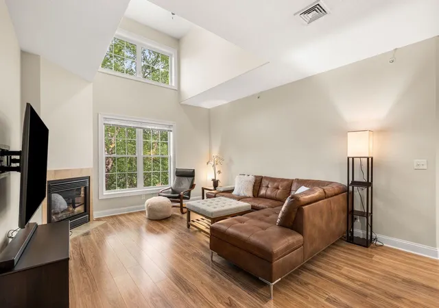 Condo for sale at 17 Roundabout Wy #5, Manchester, NH 03102 | MLS# 5106635