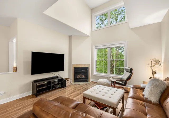 Photo 3 of Condo for sale at 17 Roundabout Wy #5, Manchester, NH 03102 | MLS# 5106635 | Listing updated on 2026-09-09
