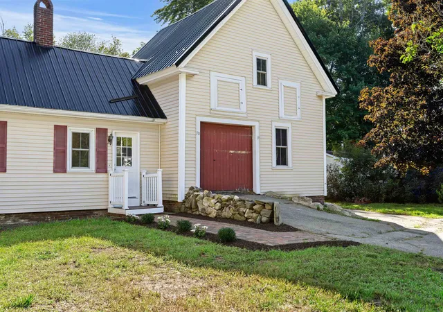Photo 3 of Single family home for sale at 70 Depot Rd, Epping, NH 03042 | MLS# 5106796 | Listing updated on 2026-09-16