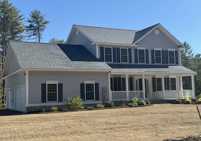 Single family home for sale at 122 South Rd, Londonderry, NH 03053 | MLS# 5106836