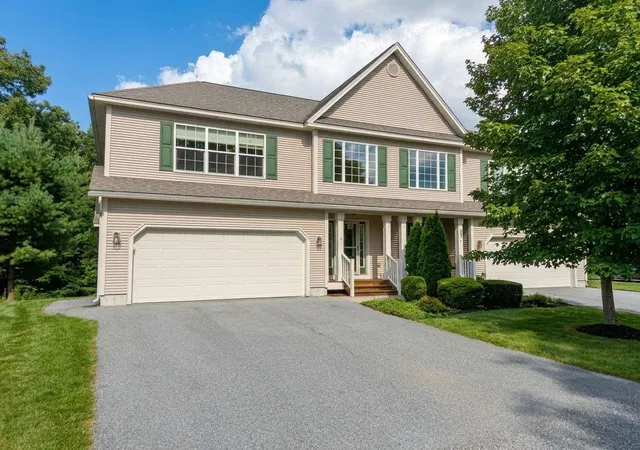 Photo 1 of Townhouse for sale at 6 Laurel Dr, Essex, VT 05452 | MLS# 5106918 | Listing updated on 2026-09-10
