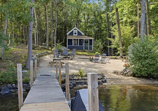 Photo 1 of Single family home for sale at 85 Rollins Rd, Alton, NH 03810 | MLS# 5107043 | Listing updated on 2026-10-20