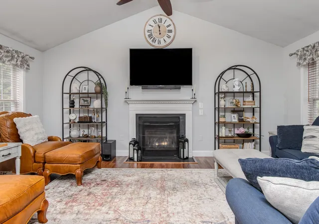 Photo 3 of Single family home for sale at 42 Dupaw Gould Rd, Brookline, NH 03033 | MLS# 5107078 | Listing updated on 2026-10-07