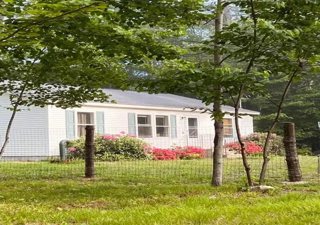 Photo 3 of Single family home for sale at 115 Weona Dr, Freedom, NH 03836 | MLS# 5107301 | Listing updated on 2026-09-12
