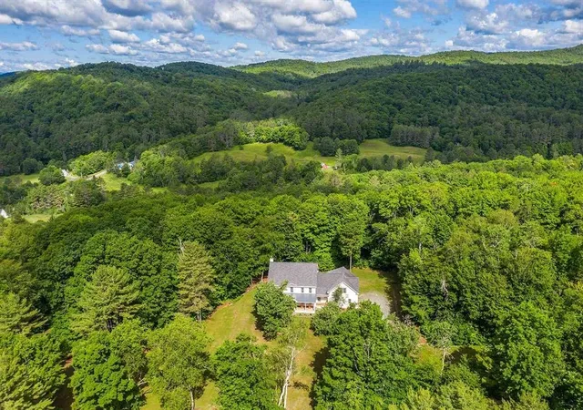 Photo 2 of Single family home for sale at 55 Stagecoach Rd, Norwich, VT 05055 | MLS# 5107362 | Listing updated on 2026-09-07