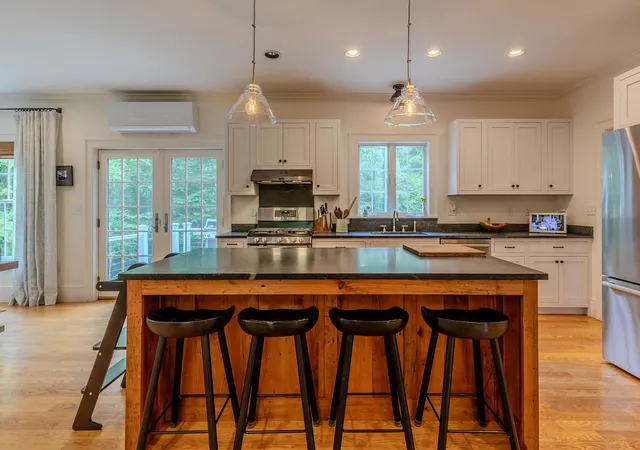 Photo 4 of Single family home for sale at 55 Stagecoach Rd, Norwich, VT 05055 | MLS# 5107362 | Listing updated on 2026-09-07
