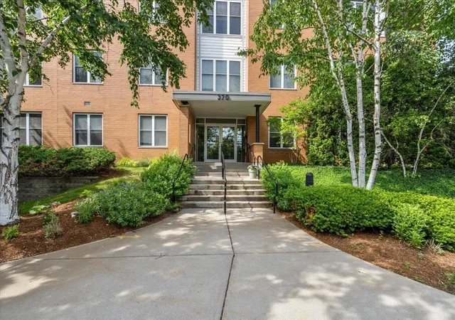 Photo 3 of Condo for sale at 370 Farrell St #218, South Burlington, VT 05403 | MLS# 5107473 | Listing updated on 2026-09-10