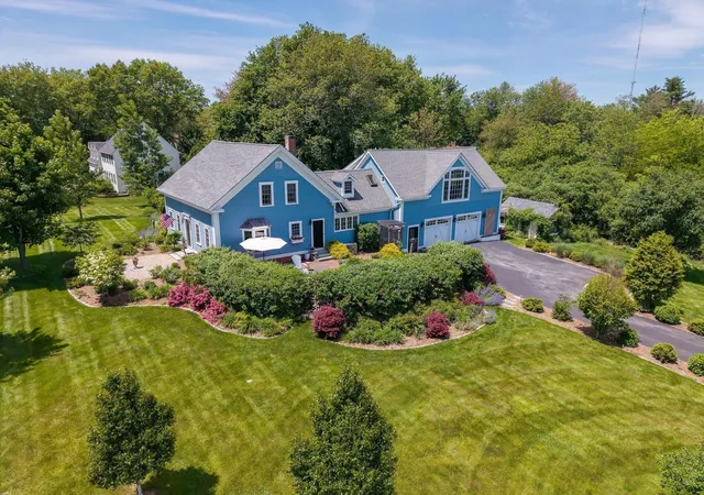 Photo 1 of Sale Pending at 29 Isaac Lucas Cir, Dover, NH 03820 | MLS# 5107607 | Listing updated on 2026-09-11
