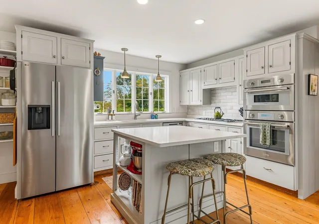 Photo 2 of Sale Pending at 29 Isaac Lucas Cir, Dover, NH 03820 | MLS# 5107607 | Listing updated on 2026-09-11